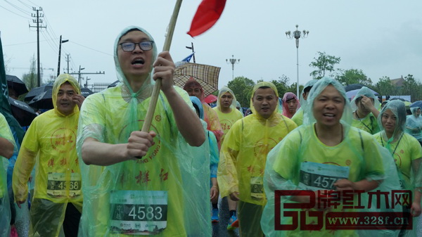 第三屆橫店馬拉松樣樣紅紅木參賽選手 第三屆橫店馬拉松樣樣紅紅木參賽選手