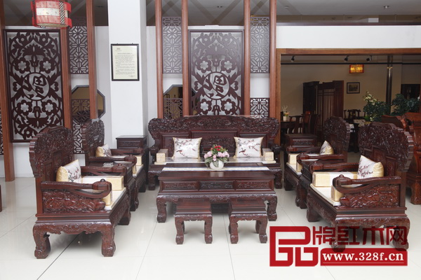 通天紅·劉金堂沙發(fā) 通天紅·劉金堂沙發(fā)