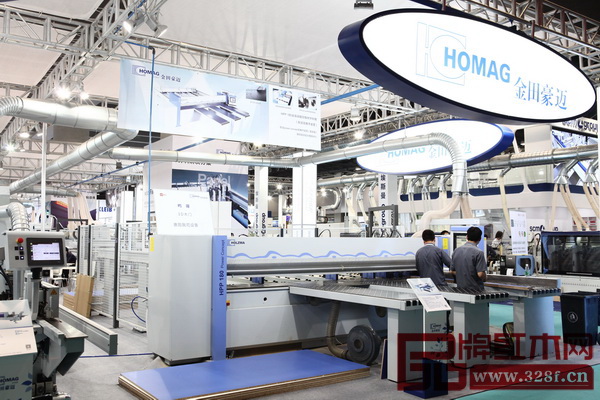 展會(huì)上展出的家具生產(chǎn)設(shè)備及配件輔料 展會(huì)上展出的家具生產(chǎn)設(shè)備及配件輔料