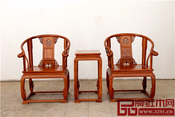 富寶軒五一獻(xiàn)禮大獎(jiǎng)——刺猬紫檀皇宮椅三件套 富寶軒五一獻(xiàn)禮大獎(jiǎng)——刺猬紫檀皇宮椅三件套