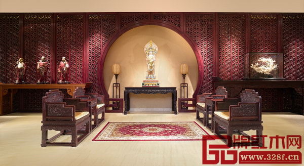 區(qū)氏臻品深圳分店