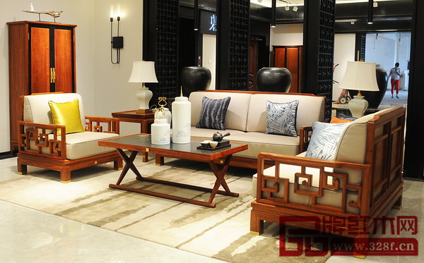 色彩明度和層次感的拉升，體現(xiàn)生活的精致，讓人感覺舒適愜意