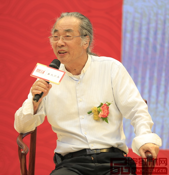 中國紅木家具文化研究院院長濮安國指出，區(qū)氏臻品對于明清家具人文精神、藝術造詣有十分透徹清晰的研究