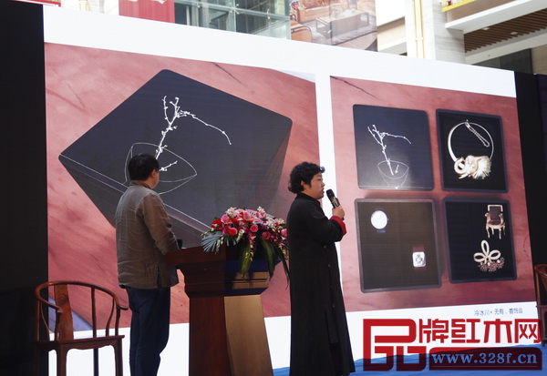 江蘇南通永琦家居設計總監(jiān)顧暢、華雍夫婦做《無有WUUYO—梓人之樂》的主旨演講 江蘇南通永琦家居設計總監(jiān)顧暢、華雍夫婦做《無有WUUYO—梓人之樂》的主旨演講