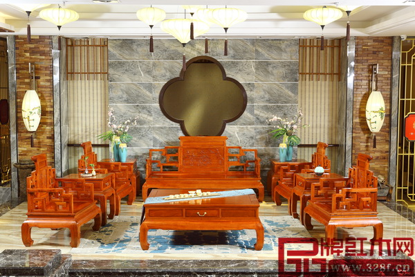 華行紅木以精湛的產(chǎn)品品質(zhì)促進(jìn)品牌創(chuàng)新與升級(jí),從而增強(qiáng)了企業(yè)的綜合競(jìng)爭(zhēng)力 華行紅木以精湛的產(chǎn)品品質(zhì)促進(jìn)品牌創(chuàng)新與升級(jí),從而增強(qiáng)了企業(yè)的綜合競(jìng)爭(zhēng)力