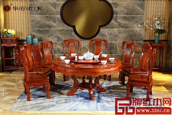 華行紅木精選優(yōu)質(zhì)巴花原材，充分利用巴花的優(yōu)良木性打造高品質(zhì)家具