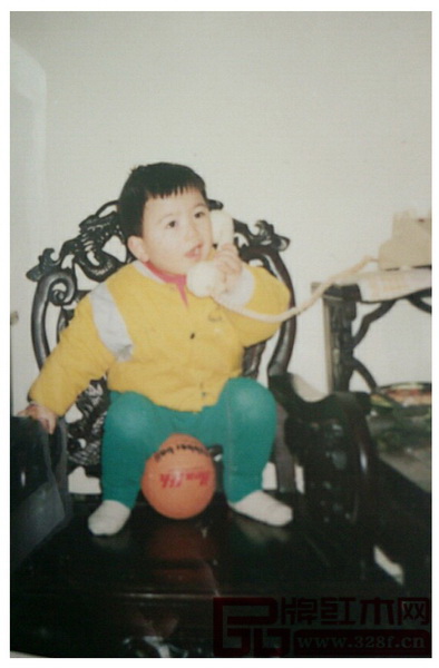 南枝紅紅木舊照片(黃先生供圖) 南枝紅紅木舊照片(黃先生供圖)