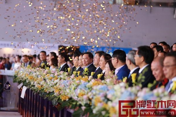 第38屆東莞名家具展開幕式現(xiàn)場