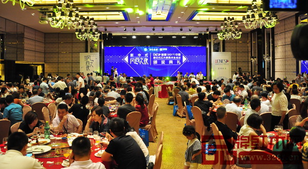 榫卯大師受邀出席“新中式風尚之夜”首屆中國新中式紅木家具大會接待晚宴 榫卯大師受邀出席“新中式風尚之夜”首屆中國新中式紅木家具大會接待晚宴