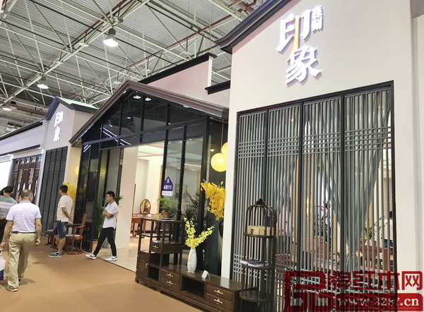 印象森刻攜新品閃耀東莞名家具展 