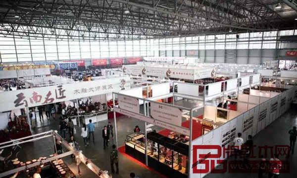 8月10日至14日,首屆中國(guó)·昆明木文化產(chǎn)業(yè)博覽會(huì)在云南昆明國(guó)際會(huì)展中心舉辦 8月10日至14日,首屆中國(guó)·昆明木文化產(chǎn)業(yè)博覽會(huì)在云南昆明國(guó)際會(huì)展中心舉辦