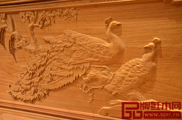 洪祥軒紅木沙發(fā)背倚雕刻細(xì)節(jié)展示 洪祥軒紅木沙發(fā)背倚雕刻細(xì)節(jié)展示