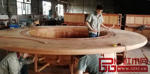 主會場紅木家具圓桌制作過程