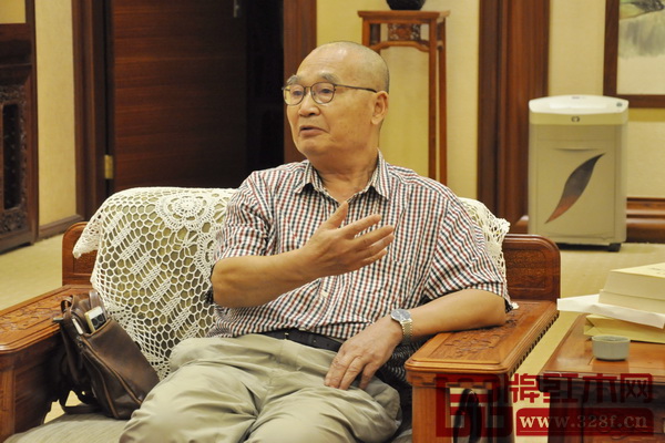 中國(guó)高等教育家具設(shè)計(jì)專業(yè)創(chuàng)始人、中南林業(yè)科技大學(xué)博士生導(dǎo)師胡景初 中國(guó)高等教育家具設(shè)計(jì)專業(yè)創(chuàng)始人、中南林業(yè)科技大學(xué)博士生導(dǎo)師胡景初