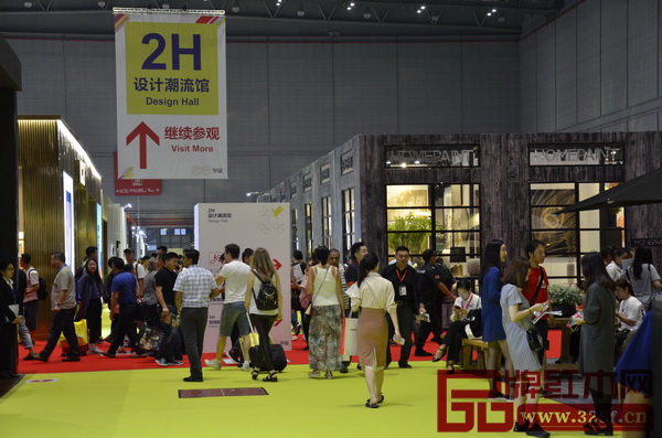 9月11日,第40屆中國家博會在上海虹橋國家會展中心盛大揭幕,吸引了眾多來自全球的參展商與專業(yè)買家 9月11日,第40屆中國家博會在上海虹橋國家會展中心盛大揭幕,吸引了眾多來自全球的參展商與專業(yè)買家