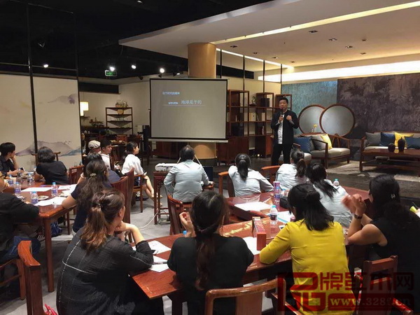 臺灣青木堂舉辦“寬宜”系列新品發(fā)布會并發(fā)表“Young紅木宣言”,從新生代視角設(shè)計新的生活方式 臺灣青木堂舉辦“寬宜”系列新品發(fā)布會并發(fā)表“Young紅木宣言”,從新生代視角設(shè)計新的生活方式