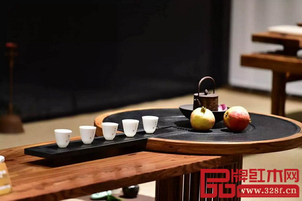 杜公子展區(qū)營(yíng)造的東方生活美學(xué) 杜公子展區(qū)營(yíng)造的東方生活美學(xué)