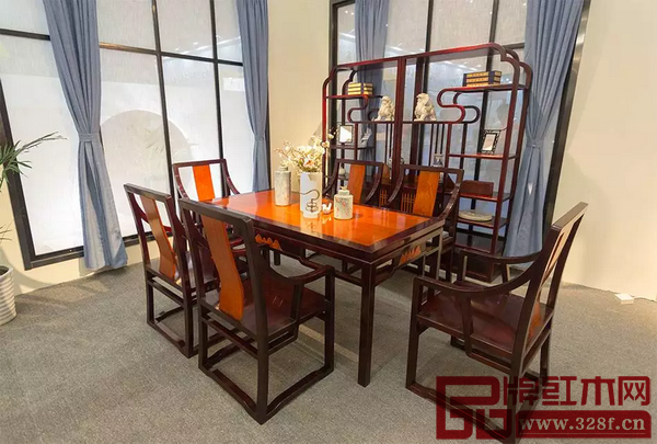 大成尚品“承·韻”旗下《水墨天地》系列餐桌、博古架