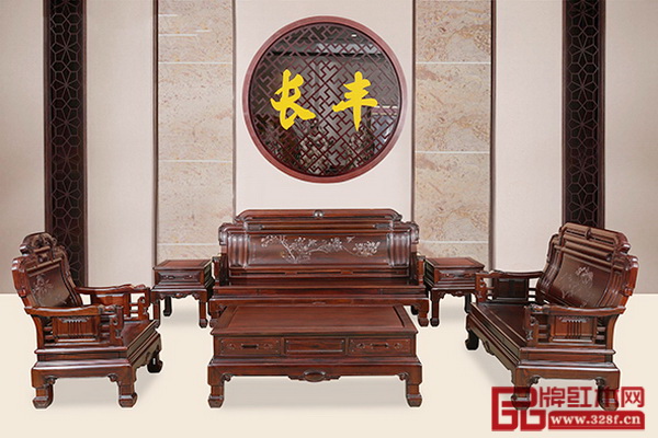 《影雕“一帶”沙發(fā)》