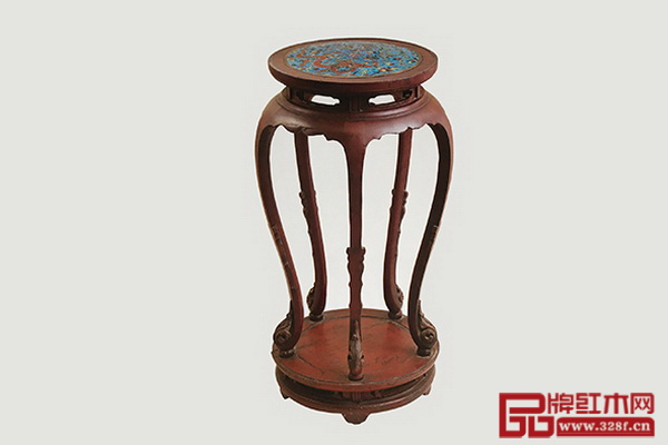 《紅漆嵌掐絲琺瑯香幾》