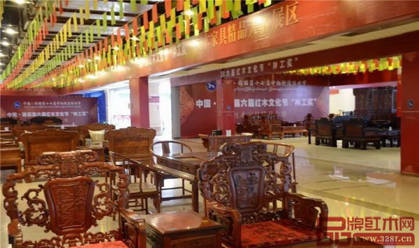 參選中國·瑞麗“神工獎(jiǎng)”評選的紅木家具精品 參選中國·瑞麗“神工獎(jiǎng)”評選的紅木家具精品