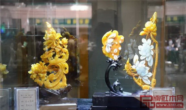 參選中國·瑞麗“神工獎(jiǎng)”評選的玉石雕刻作品 參選中國·瑞麗“神工獎(jiǎng)”評選的玉石雕刻作品