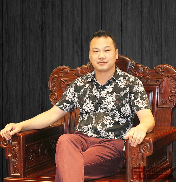 鴻韻紅木總經理劉運平 鴻韻紅木總經理劉運平