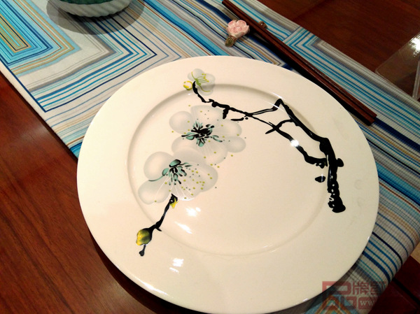 富寶軒紅木餐具搭配素雅清新 富寶軒紅木餐具搭配素雅清新