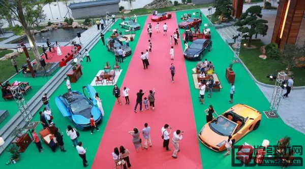 10月14日,“首屆國壽紅木工廠直購節(jié)”在國壽紅木藝術(shù)館隆重舉行 10月14日,“首屆國壽紅木工廠直購節(jié)”在國壽紅木藝術(shù)館隆重舉行