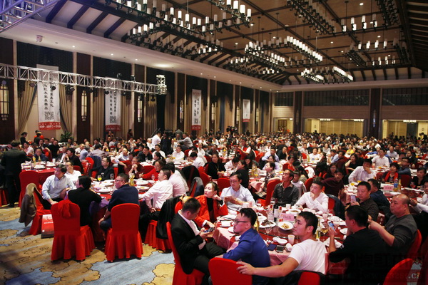 中信紅木20周年感恩慶典答謝晚宴現(xiàn)場 中信紅木20周年感恩慶典答謝晚宴現(xiàn)場