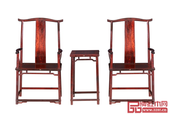 中國(guó)傳統(tǒng)工藝大師伍建波作品——《小葉紫檀·八角官帽椅》 中國(guó)傳統(tǒng)工藝大師伍建波作品——《小葉紫檀·八角官帽椅》