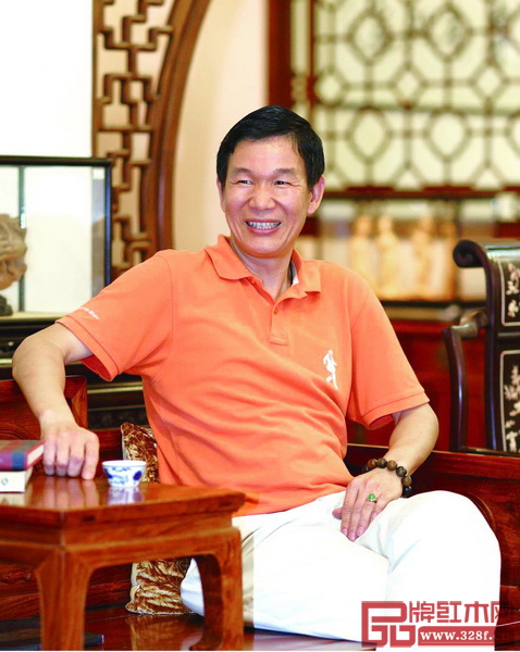 中山區(qū)氏臻品董事長(zhǎng)區(qū)勝春 中山區(qū)氏臻品董事長(zhǎng)區(qū)勝春