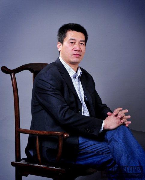 東陽(yáng)新明紅木董事長(zhǎng)張新民 東陽(yáng)新明紅木董事長(zhǎng)張新民