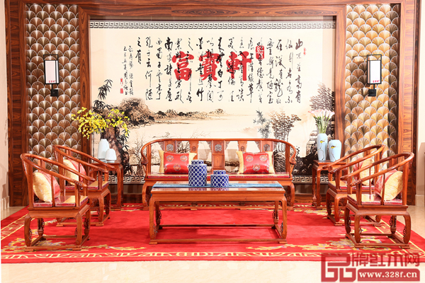 富寶軒紅木緬甸花梨《皇宮椅沙發(fā)獨(dú)板》 富寶軒紅木緬甸花梨《皇宮椅沙發(fā)獨(dú)板》