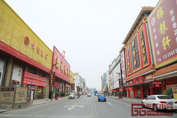 紅木產(chǎn)業(yè)是大涌鎮(zhèn)轉(zhuǎn)型發(fā)展的的“核心引擎” 紅木產(chǎn)業(yè)是大涌鎮(zhèn)轉(zhuǎn)型發(fā)展的的“核心引擎”