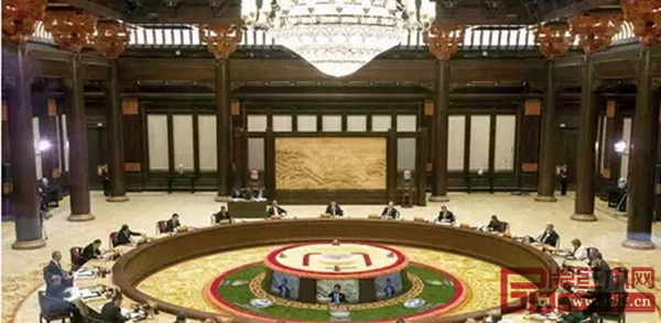 2014年11月,亞太經合組織第二十二次領導人非正式會議現場的紅木家具大放異彩 2014年11月,亞太經合組織第二十二次領導人非正式會議現場的紅木家具大放異彩