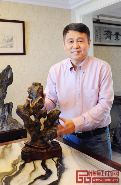 全聯(lián)藝術(shù)紅木家具專業(yè)委員會專家顧問、明清家具研究學(xué)者張輝