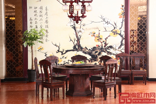 木緣紅木——《大紅酸枝·松鶴圓臺(tái)》 木緣紅木——《大紅酸枝·松鶴圓臺(tái)》