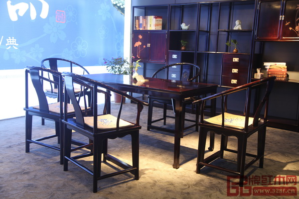 大清御品贊比亞紫檀作品《明雅茶臺(tái)》榮獲東博會(huì)紅木家具類特等獎(jiǎng) 大清御品贊比亞紫檀作品《明雅茶臺(tái)》榮獲東博會(huì)紅木家具類特等獎(jiǎng)