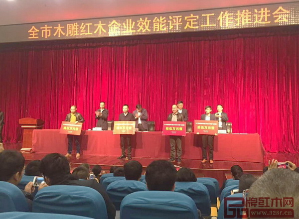 東陽(yáng)市通過(guò)資金獎(jiǎng)勵(lì)的方式引導(dǎo)企業(yè)規(guī)范化發(fā)展