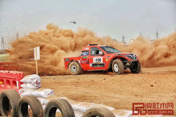 越野賽事現(xiàn)場,上演速度與激情 越野賽事現(xiàn)場,上演速度與激情