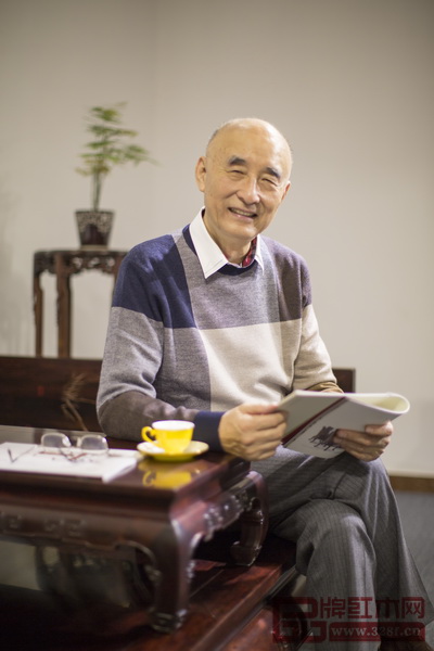 中國傳統(tǒng)工藝大師、泰和園董事長邵湘文，將作為中方赴美交流文化大使，與美國藝術界共享中西方家具文明的最新杰作