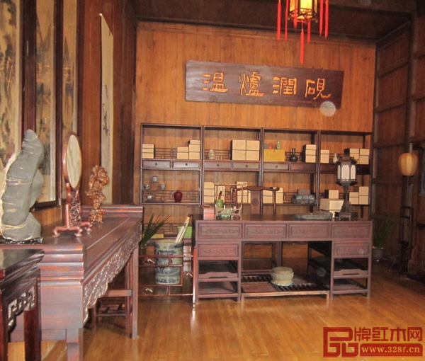 中式家具越來越受到國人的認(rèn)同和青睞 中式家具越來越受到國人的認(rèn)同和青睞