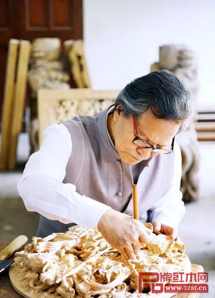 “絲路華章”陸光正從藝60周年?yáng)|陽(yáng)木雕大展將于12月28日在中國(guó)國(guó)家博物館開幕(資料圖) “絲路華章”陸光正從藝60周年?yáng)|陽(yáng)木雕大展將于12月28日在中國(guó)國(guó)家博物館開幕(資料圖)