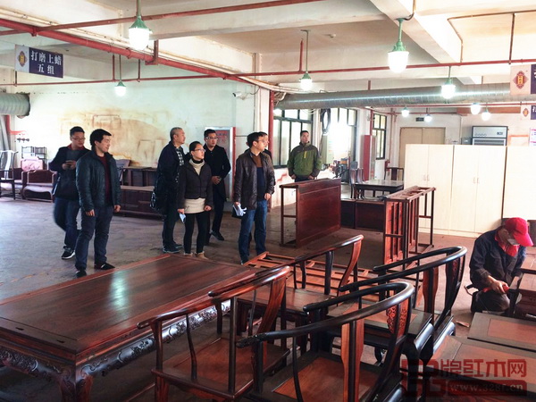 浙江省安監(jiān)局職衛(wèi)處檢察專(zhuān)員蔣志法一行對(duì)御乾堂職業(yè)衛(wèi)生進(jìn)行驗(yàn)收 浙江省安監(jiān)局職衛(wèi)處檢察專(zhuān)員蔣志法一行對(duì)御乾堂職業(yè)衛(wèi)生進(jìn)行驗(yàn)收