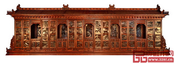 中國傳統(tǒng)工藝大師、東陽大清翰林董事長吳騰飛《中華耕織世紀(jì)大柜》