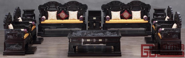 明堂紅木作品《和天下寶座沙發(fā)》在中國(guó)國(guó)家博物館展出 明堂紅木作品《和天下寶座沙發(fā)》在中國(guó)國(guó)家博物館展出