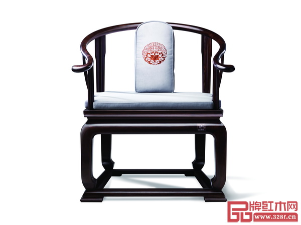 明堂紅木自主研發(fā)設(shè)計(jì),杭州G20峰會(huì)主會(huì)場(chǎng)元首用椅——《首席椅》 明堂紅木自主研發(fā)設(shè)計(jì),杭州G20峰會(huì)主會(huì)場(chǎng)元首用椅——《首席椅》