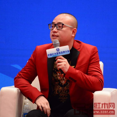 全聯(lián)民間文物藝術(shù)品商會(huì)藝術(shù)紅木家具專業(yè)委員會(huì)主席團(tuán)主席單位—東陽卓木王總裁杜長江