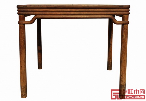 圖1_清早期 黃花梨垛邊裹腿羅鍋棖方桌 長94厘米 寬94厘米 高82厘米 (北京私人藏) 圖1_清早期 黃花梨垛邊裹腿羅鍋棖方桌 長94厘米 寬94厘米 高82厘米 (北京私人藏)